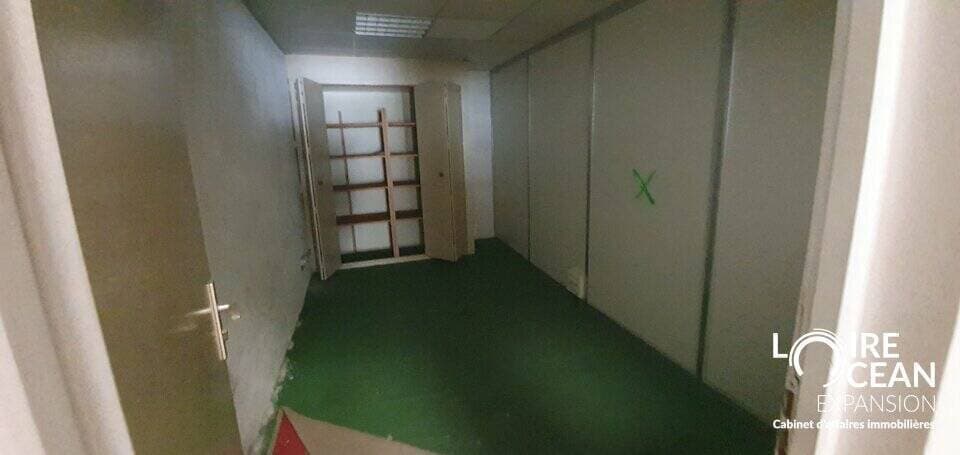 Local commercial · 250 m² · Achat des murs — photo 2