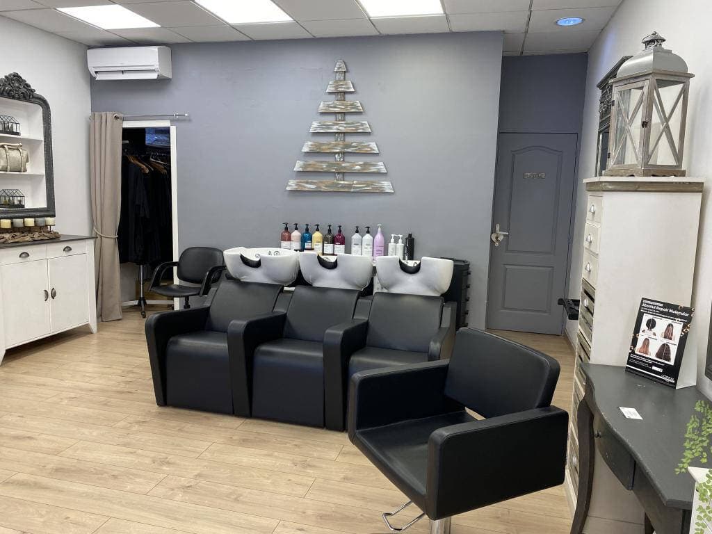 Salon de coiffure · 100 m² · Fonds de commerce — photo 3