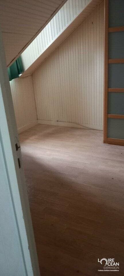 Local commercial · 250 m² · Location — photo 3