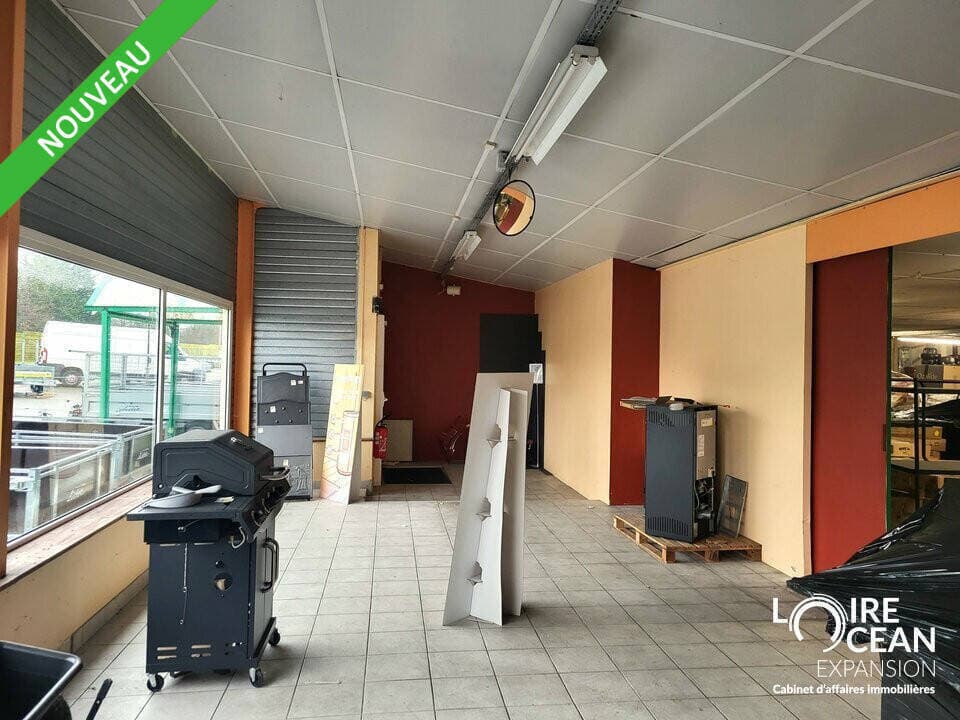 Magasin de bricolage et outillage · 406 m² · Location — photo 3
