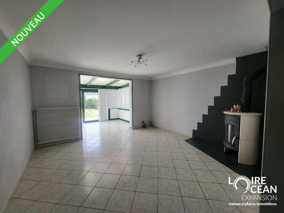 Local commercial · 127 m² · Location — photo 2