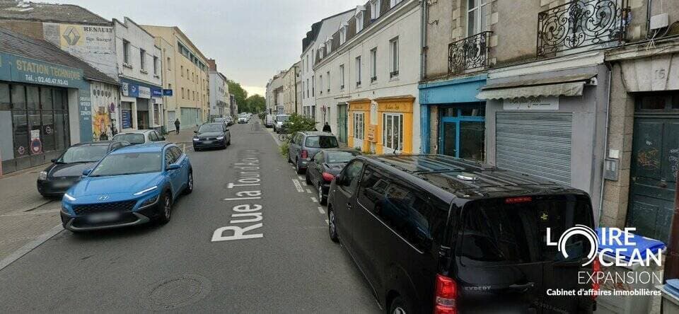 Local commercial · 250 m² · Location — photo 2
