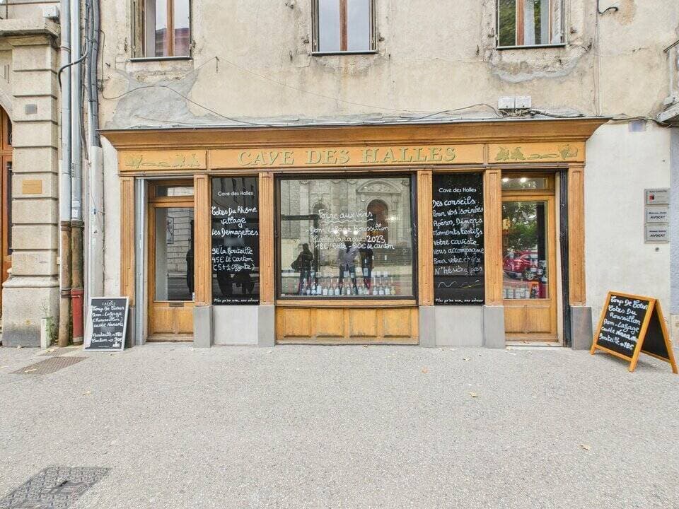 Divers commerces · 70 m² · Achat des murs — photo 3