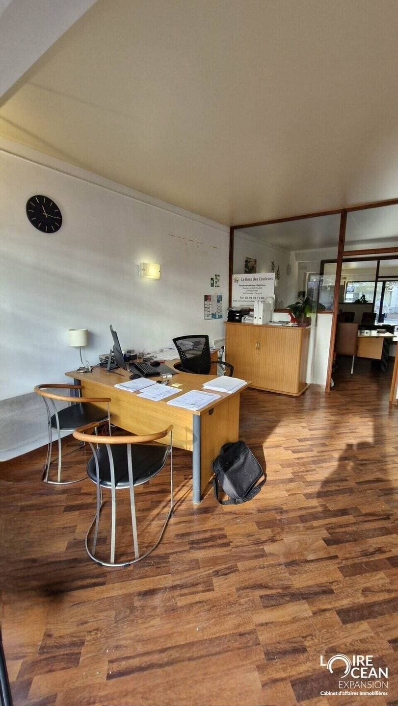 Local commercial · 45 m² · Location — photo 2