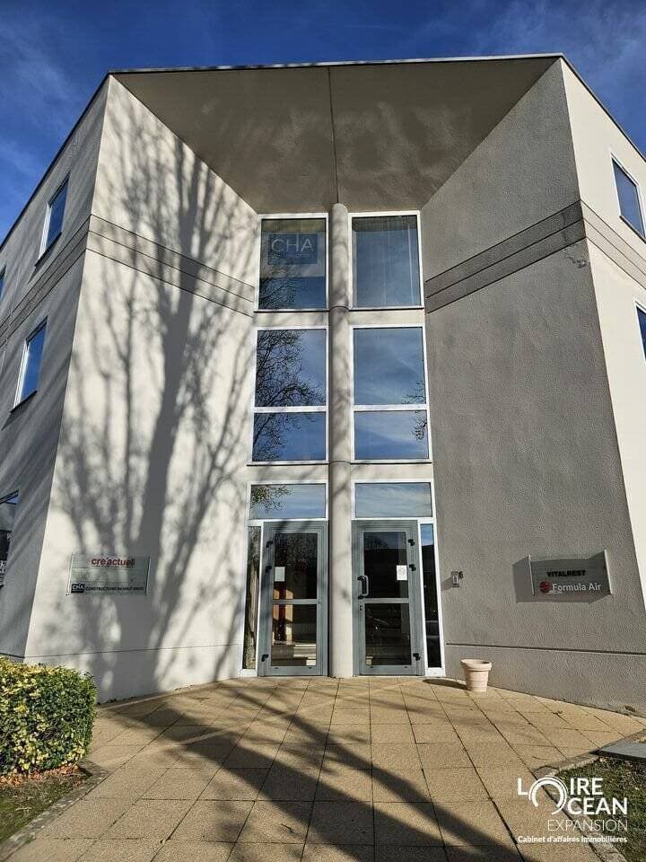 local Saint-Herblain 44800 — photo 1
