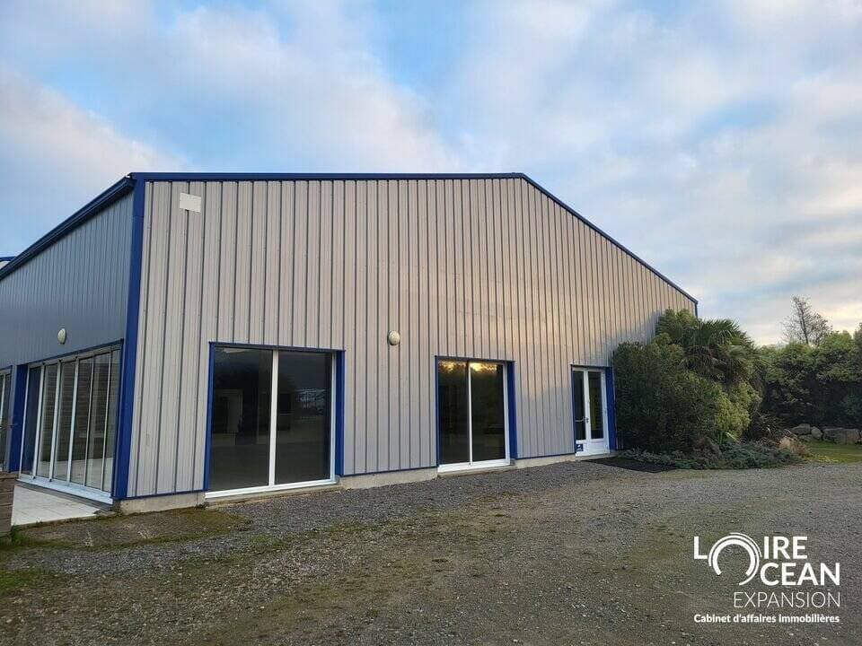 local Saint-Michel-Chef-Chef 44730 — photo 1