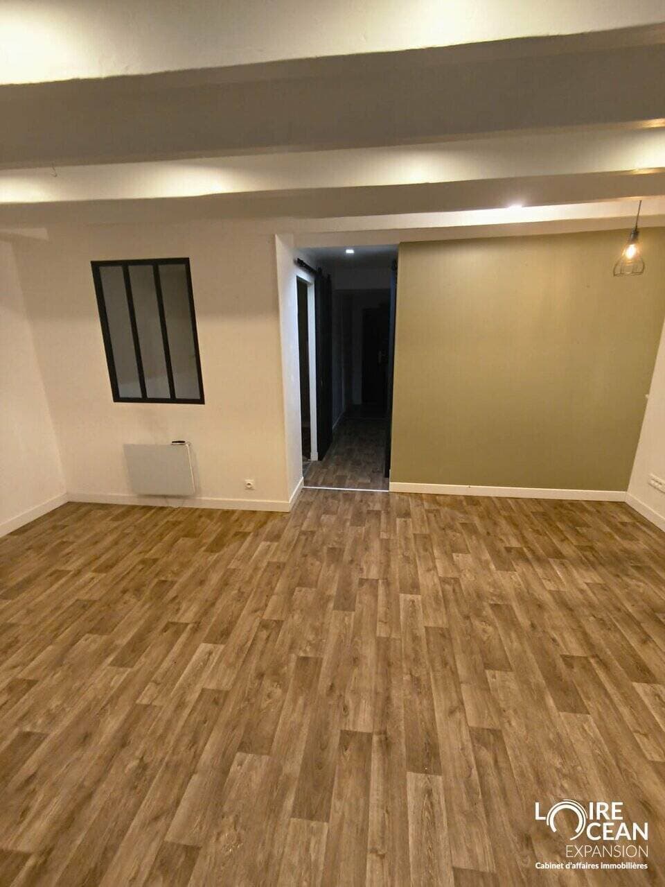 Local commercial · 43 m² · Location — photo 2