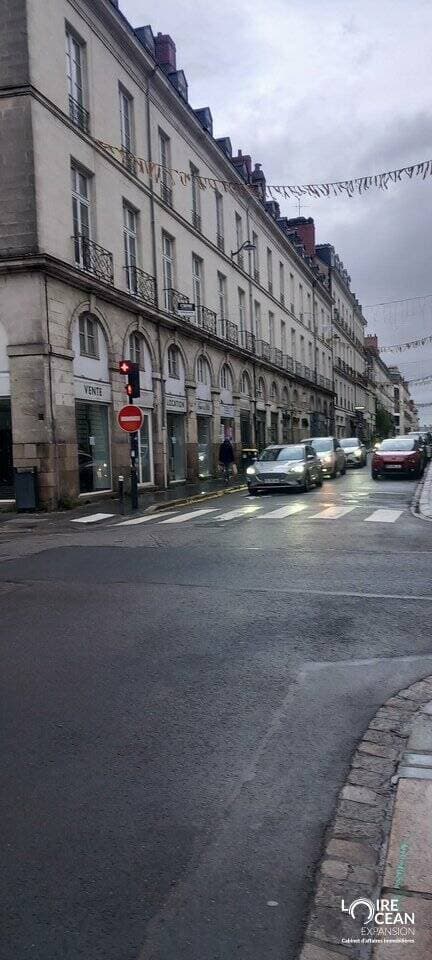 Local commercial · 156 m² · Location — photo 2