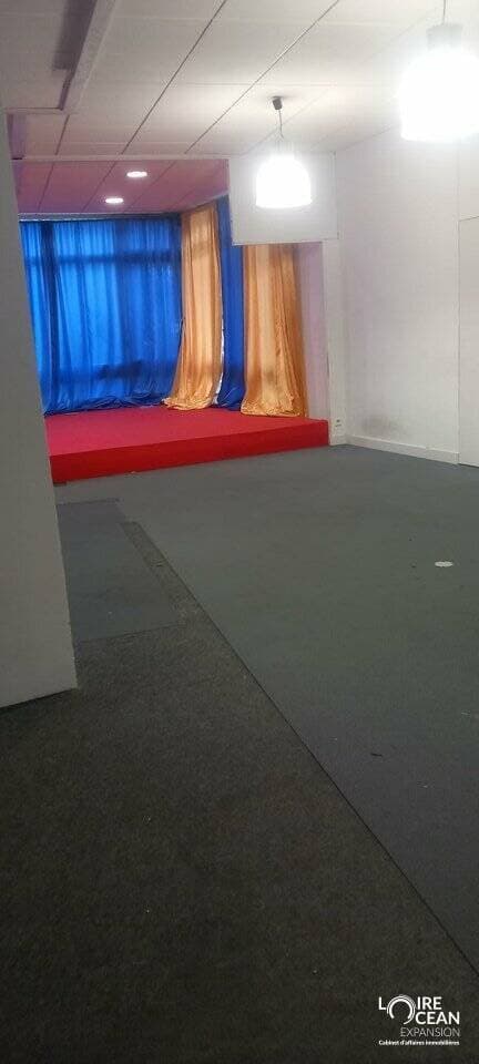 Local commercial · 60 m² · Location — photo 3
