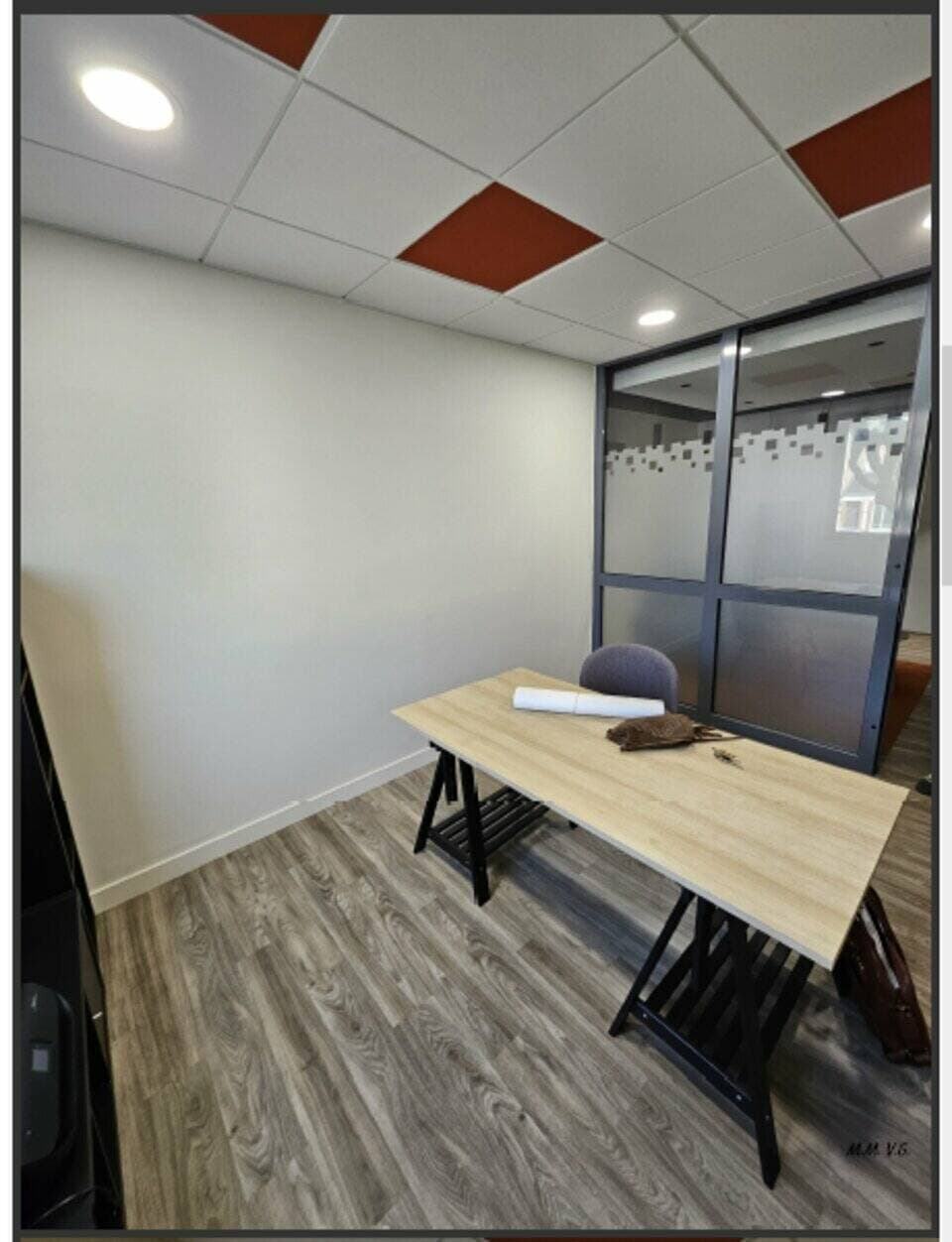 local La Roche-sur-Yon 85000 — photo 1