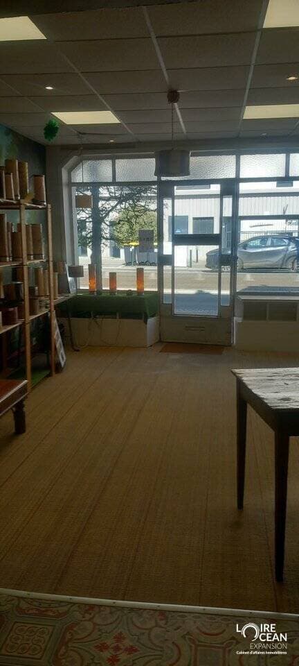 Local commercial · 60 m² · Location — photo 2