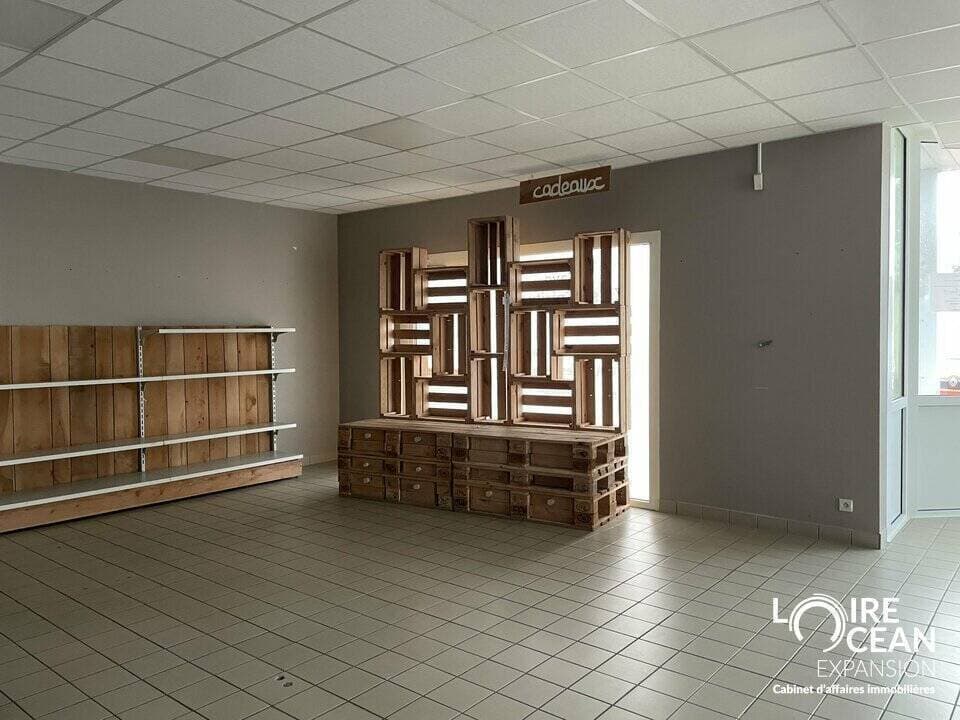 Local commercial · 500 m² · Location — photo 3