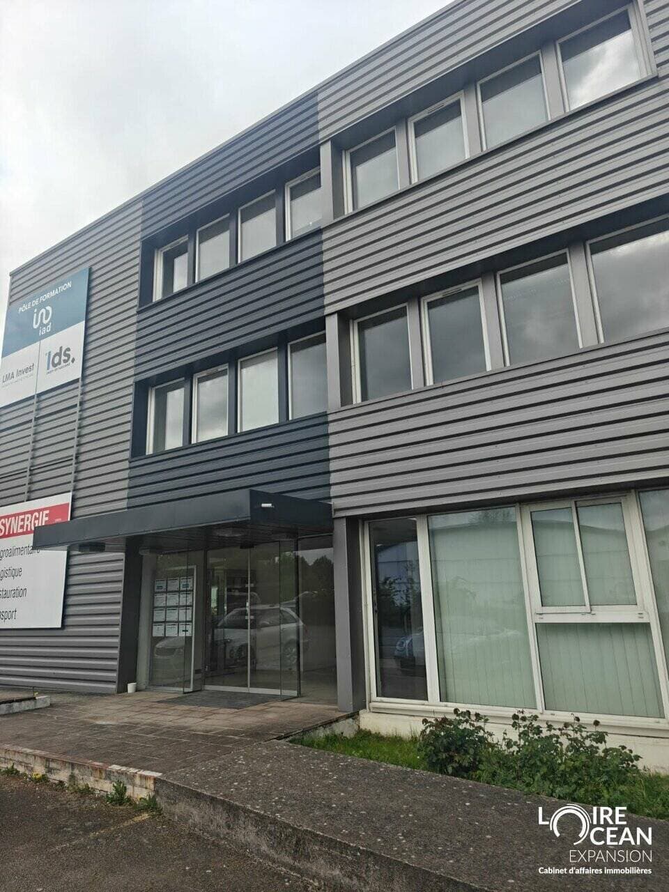 local Nantes 44300 — photo 1