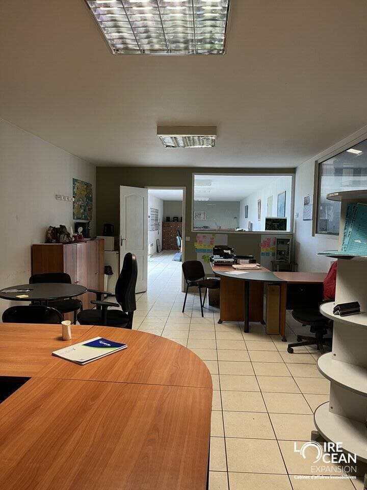 Local commercial · 800 m² · Achat des murs — photo 3