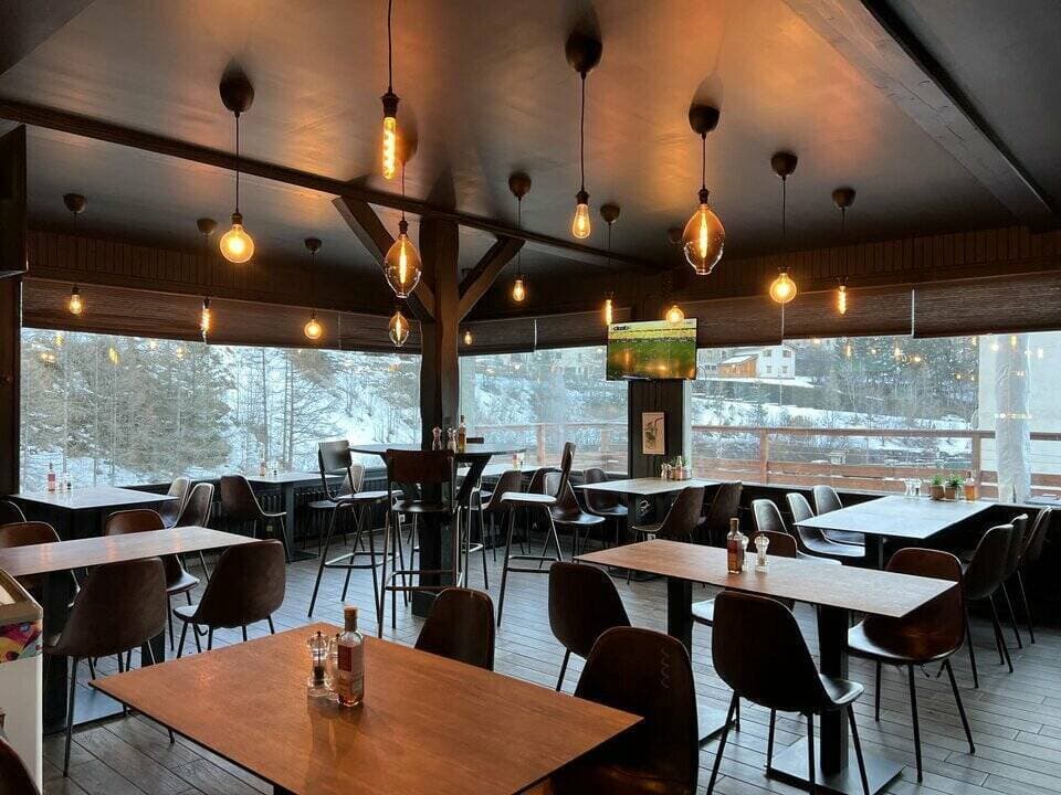 Pizzeria · 400 m² · Achat des murs — photo 2