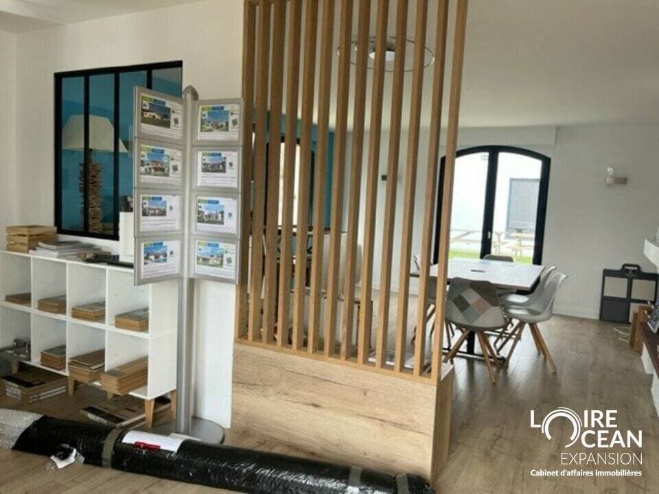 Local commercial · 160 m² · Location — photo 1