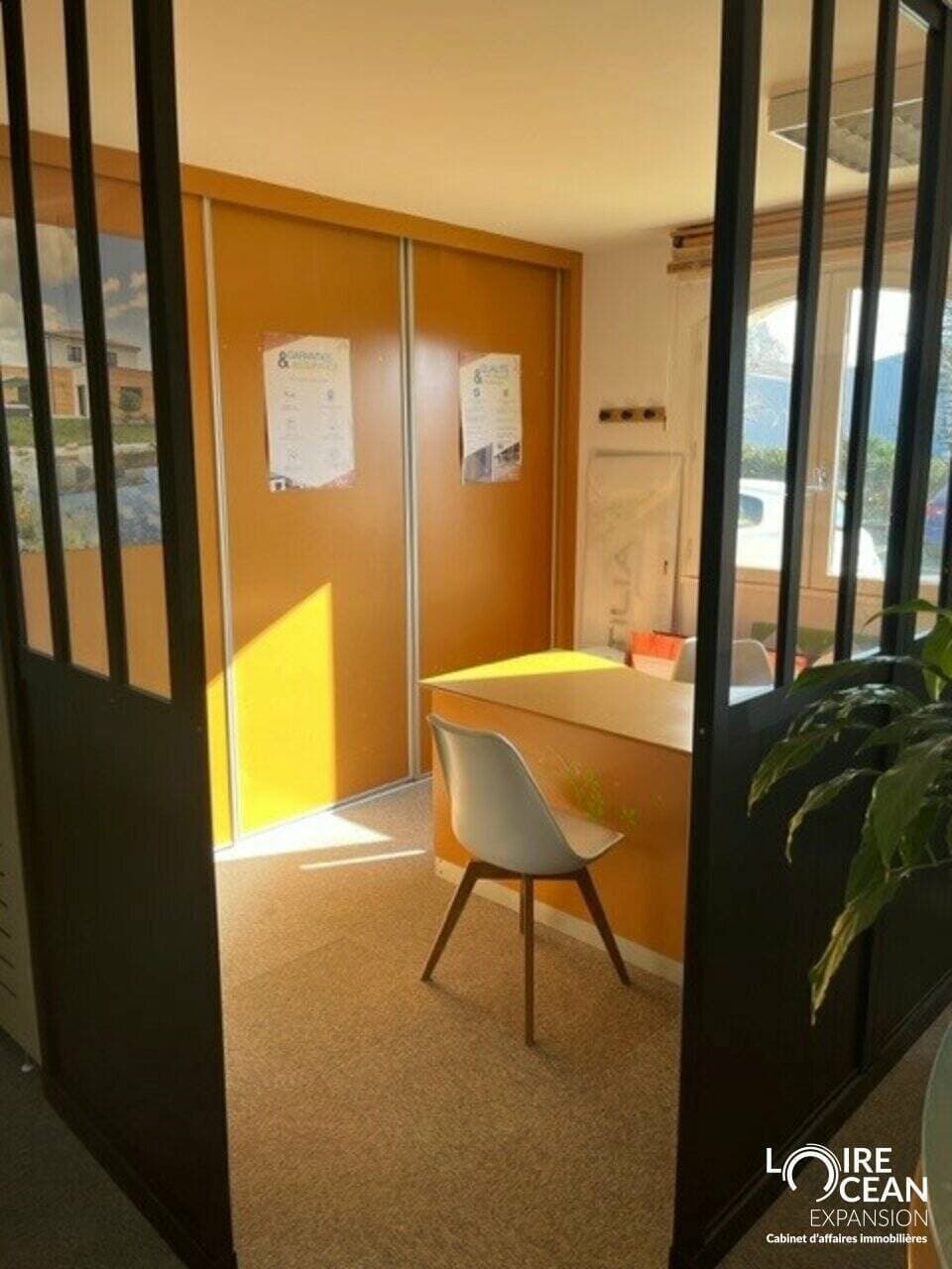 Local commercial · 160 m² · Location — photo 3