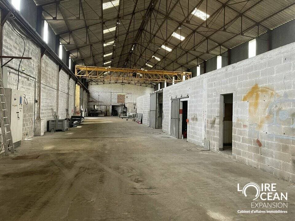Local commercial · 900 m² · Location — photo 2