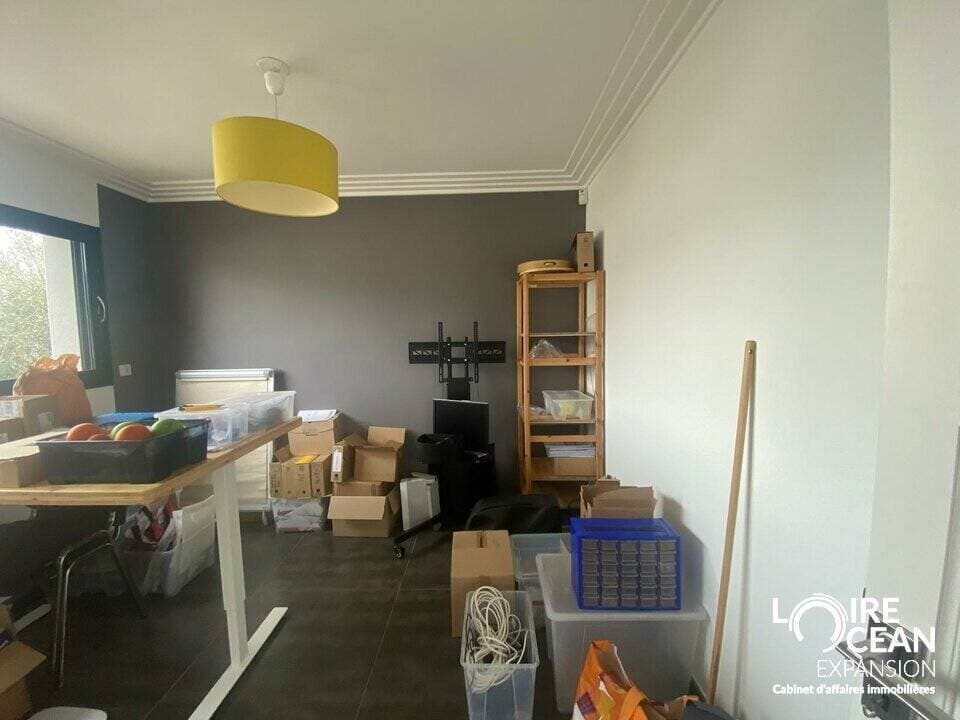Local commercial · 60 m² · Location — photo 2