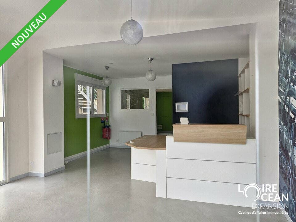 Bureau · 66 m² · Location — photo 2