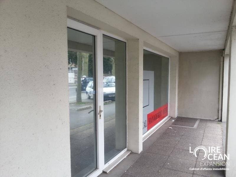Local commercial · 29 m² · Location — photo 1