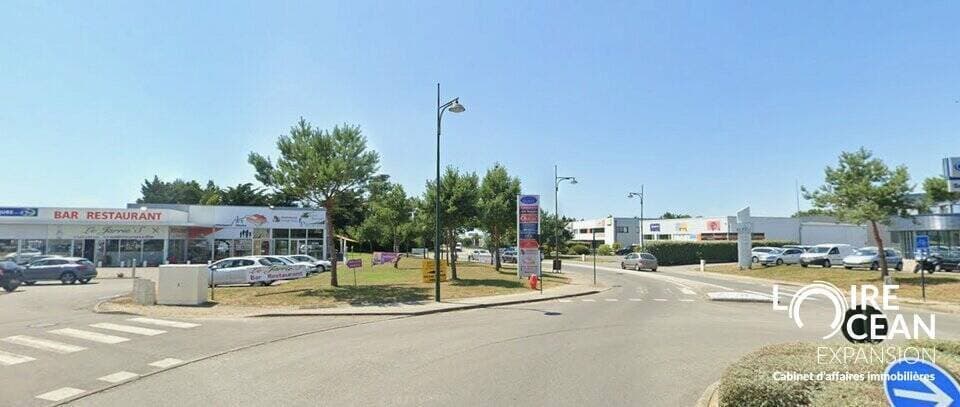 Local commercial · 600 m² · Location — photo 1