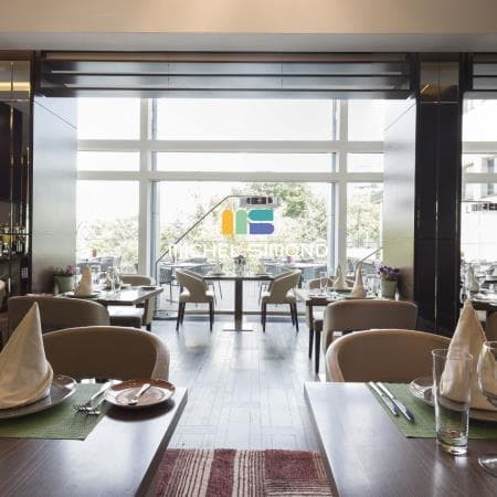 Local commercial 130 m² — Seine-Maritime — photo 1