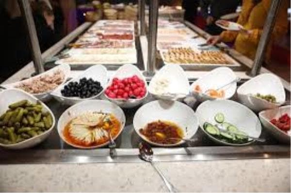 Bar tabac restaurant ouvrier du midi ferme le we et 5 semaines · Fonds de commerce — photo 1