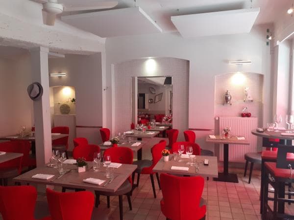 Local commercial — TOURS — photo 1