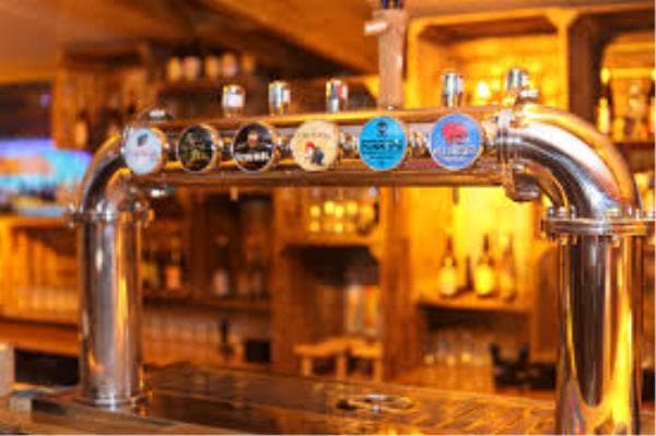 Bar bar a tapas petite restauration terrasse granville · Fonds de commerce — photo 1