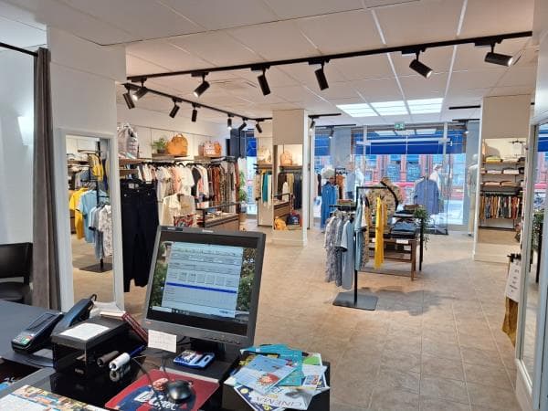 Local commercial 100 m² — TOURS — photo 1