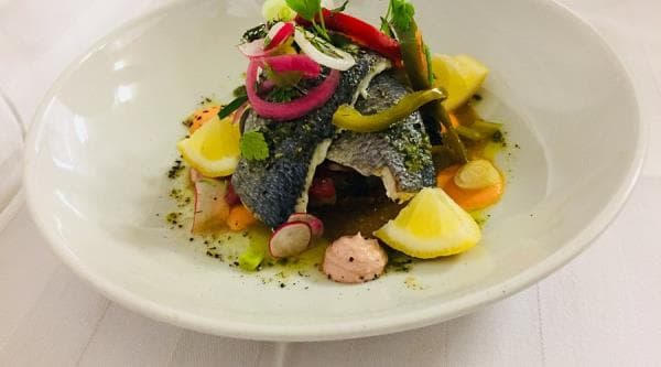 Local commercial 280 m² — SALON DE PROVENCE — photo 1