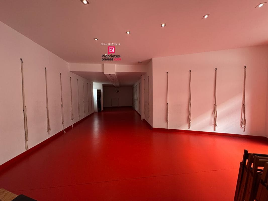 Local commercial 120 m² — LILLE — photo 1