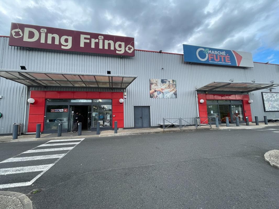 Local commercial · 330 m² · Cession de bail — photo 3