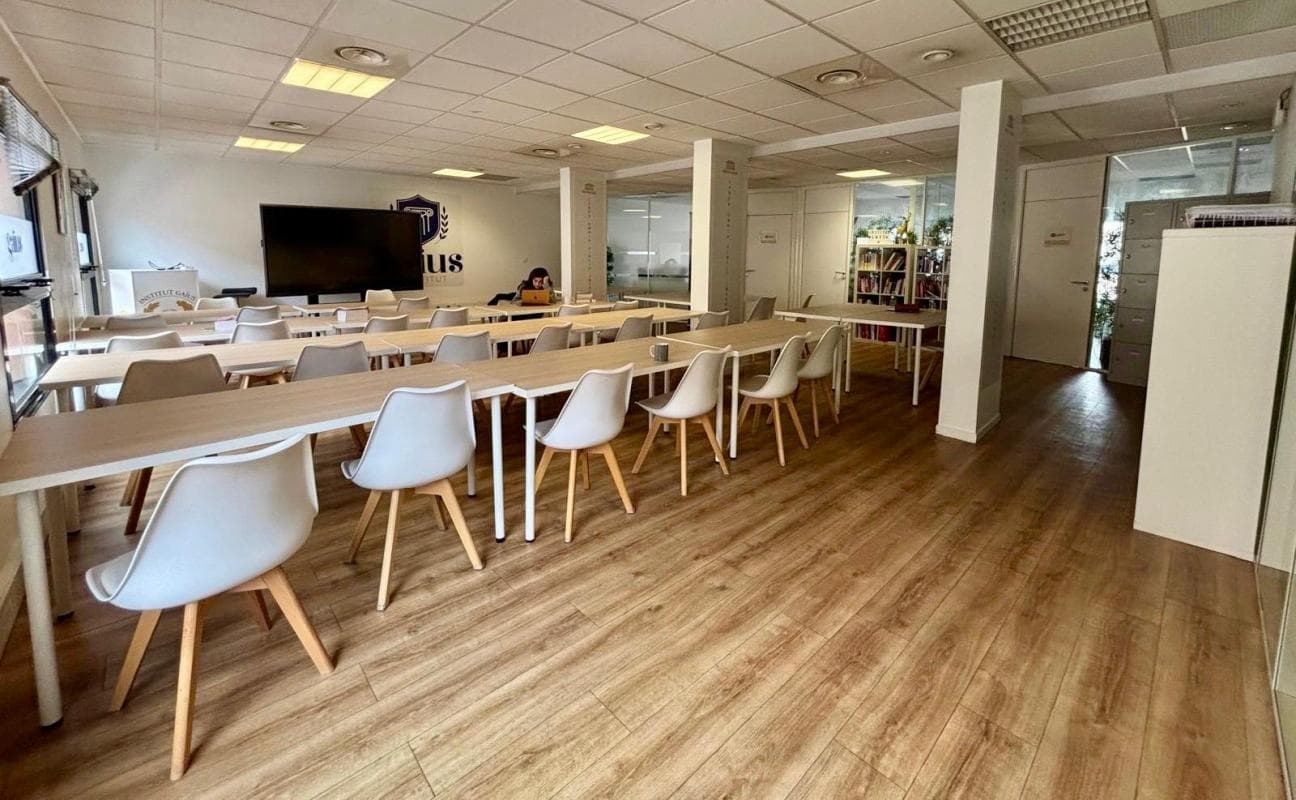 Local commercial · 179 m² · Fonds de commerce — photo 2