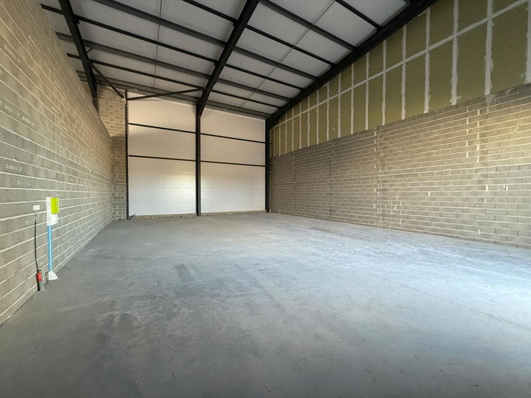 Local commercial · 184 m² · Cession de bail — photo 2