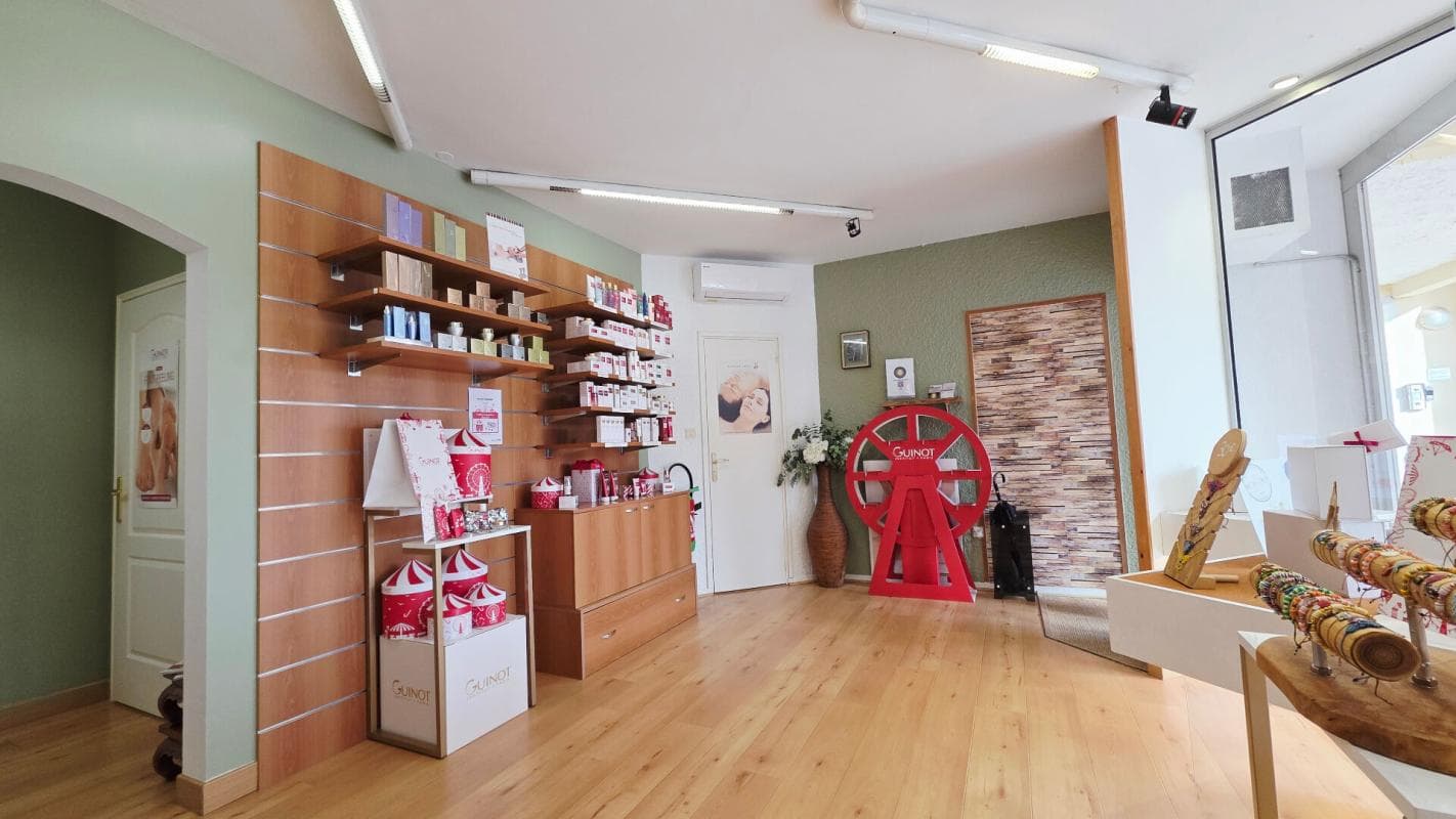 Local commercial 51 m² — BOURGES — photo 1