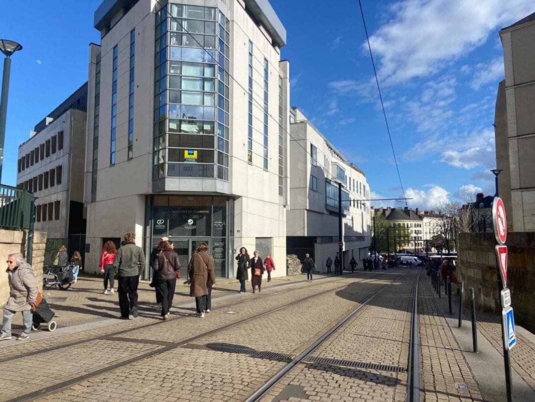 Local commercial · 93 m² · Cession de bail — photo 2