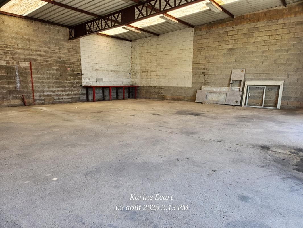 Local commercial · 100 m² · Cession de bail — photo 1