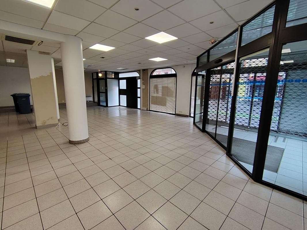 Local commercial · 195 m² · Cession de bail — photo 3