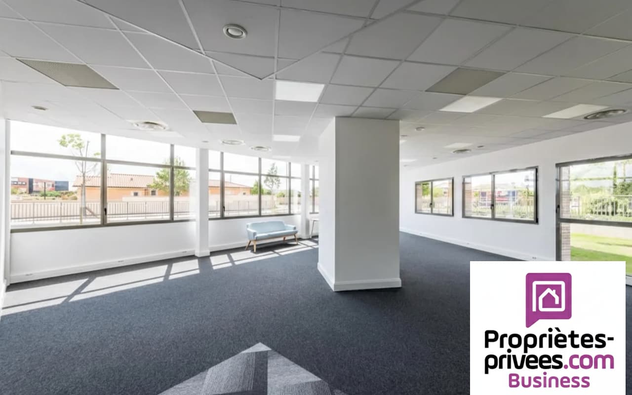 Local commercial 146 m² — COLOMIERS — photo 1