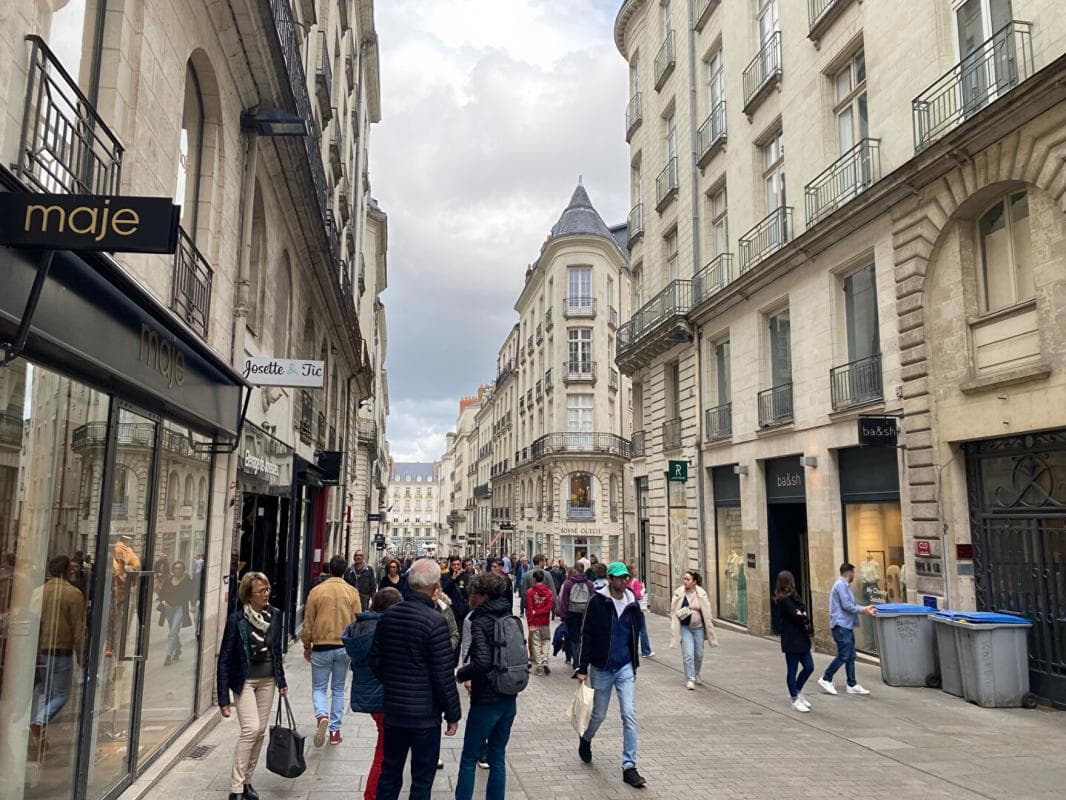 Local commercial · 357 m² · Cession de bail — photo 2