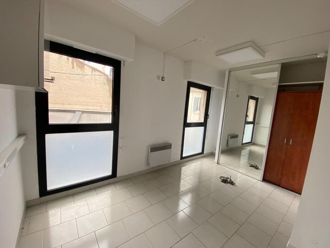 Local commercial · Cession de bail — photo 3
