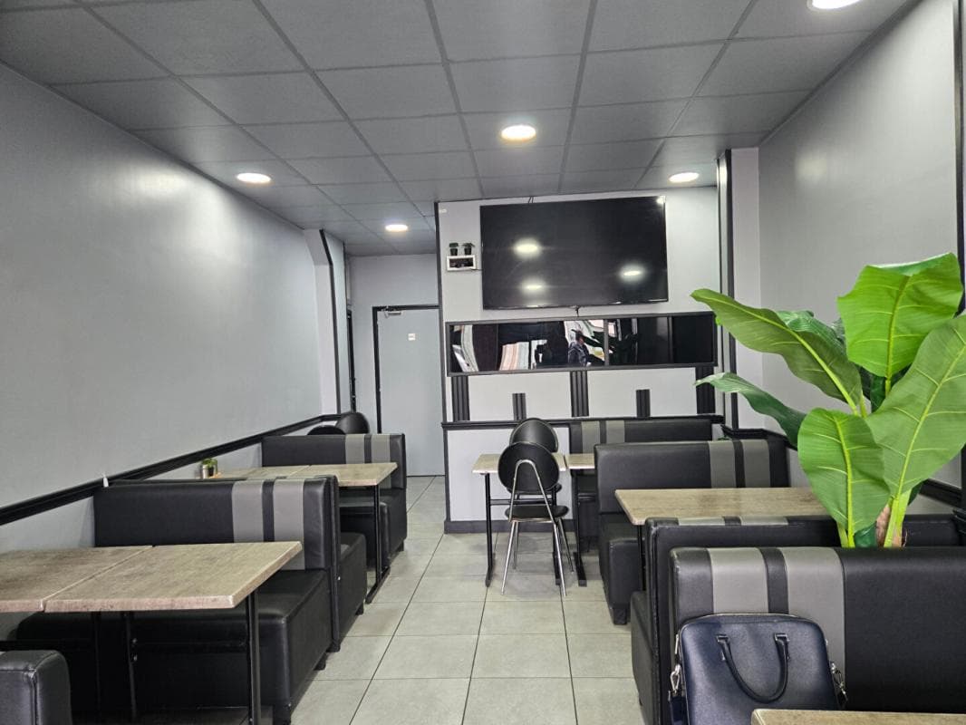 Local commercial · 42 m² · Fonds de commerce — photo 1