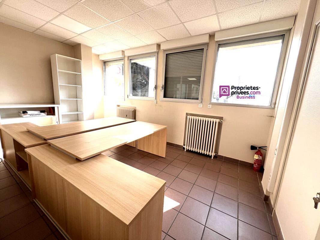 Local commercial · 38 m² · Cession de bail — photo 3