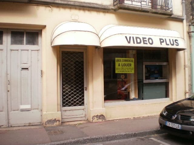 Local commercial 101 m² — AUTUN — photo 1