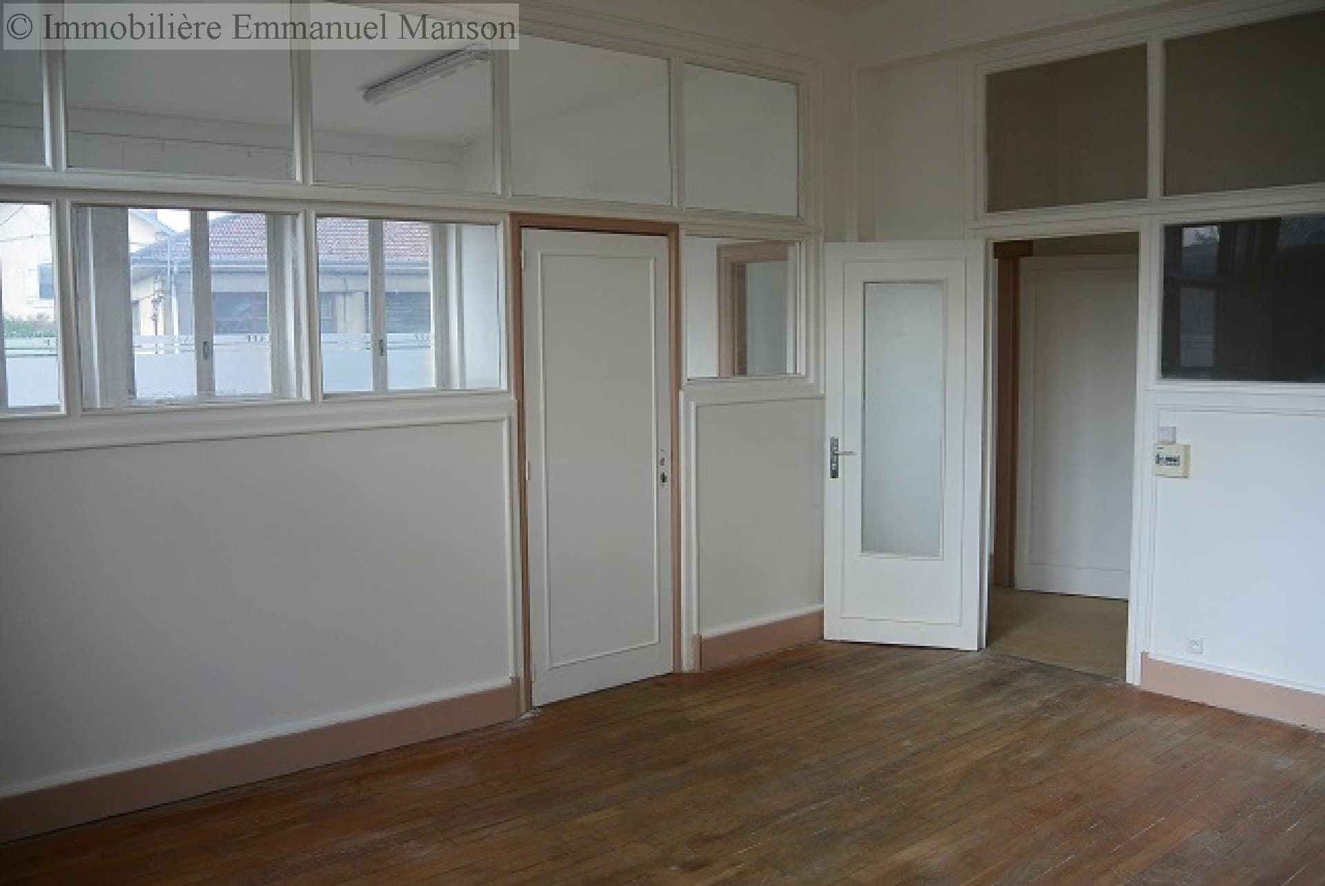 Local commercial · 160 m² · Achat des murs — photo 3
