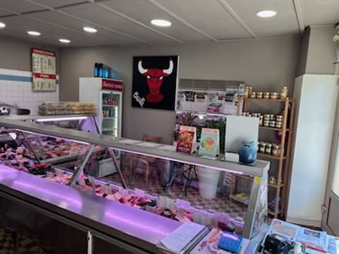 Local commercial 70 m² — AVIGNON — photo 1