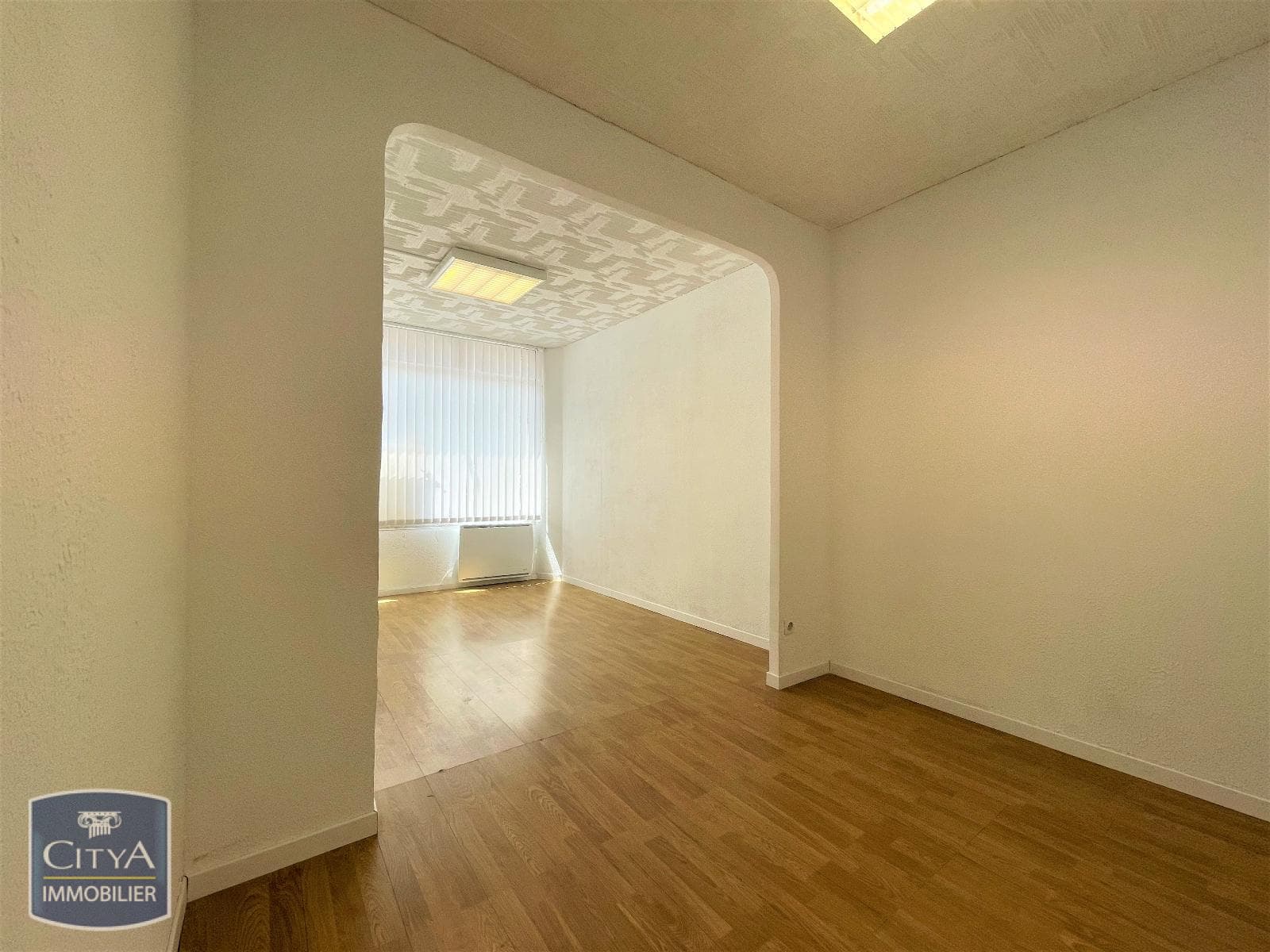 Local commercial · 50 m² · Achat des murs — photo 3