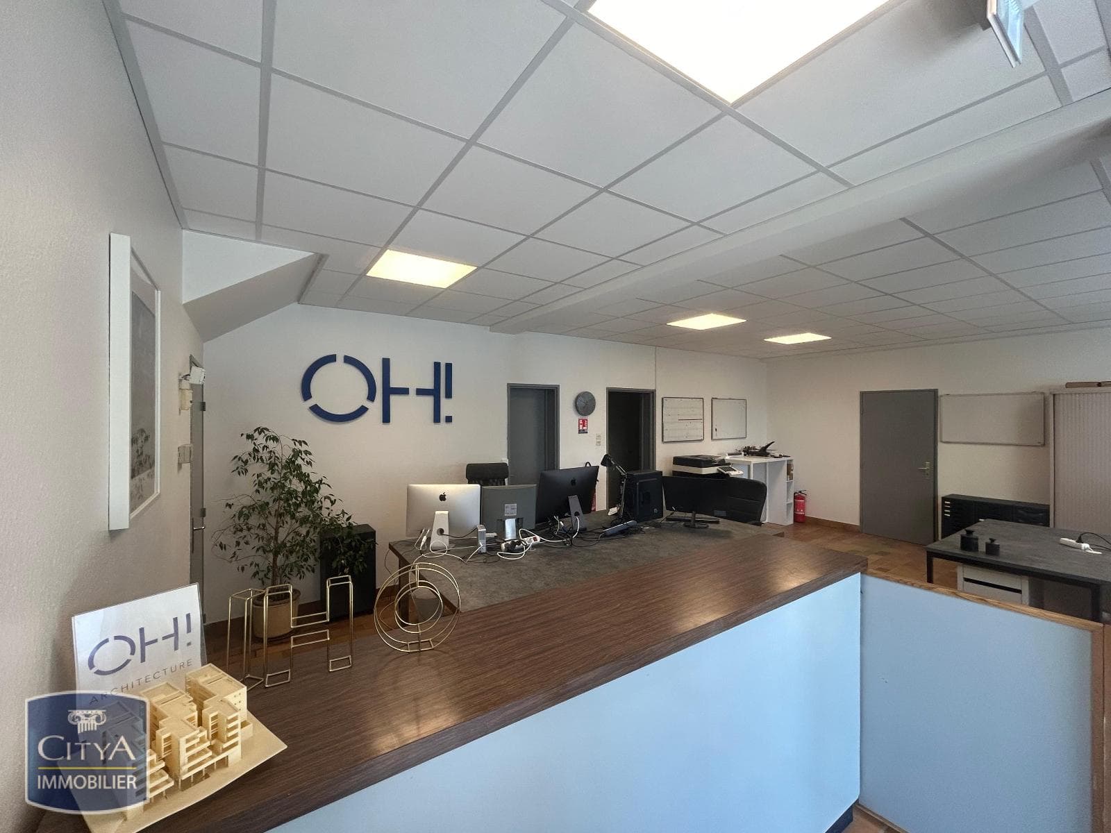 Local commercial 93 m² — STRASBOURG — photo 1